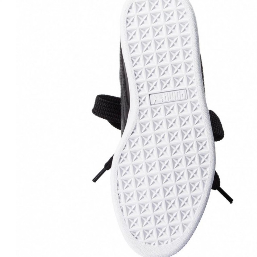 PUMA
Basket Heart Leather - Picture 6 of 7